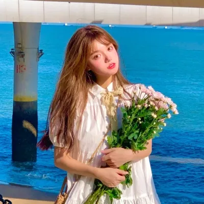 干净唯美的女头图片第1张