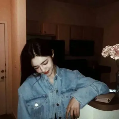 温柔漂亮美女头像图片第1张