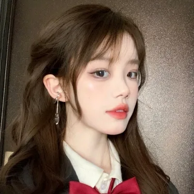 漂亮妩媚动人女生头像第1张