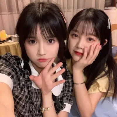 2022唯美女生图片头像第1张