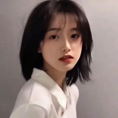 小清新甜美女生微信头像第1张