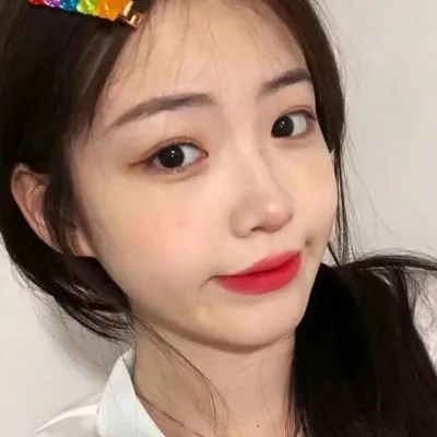 成熟美女头像图片第1张