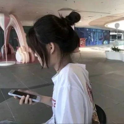 唯美漂亮的微信女头像第1张