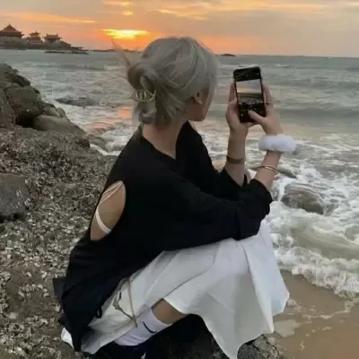 真人超仙女生头像一人一张第1张