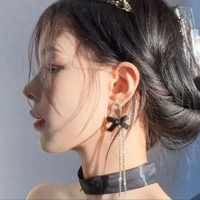 大眼睛甜美的萌妹头像第1张