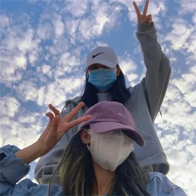 冷酷霸气的女生头像图片第1张