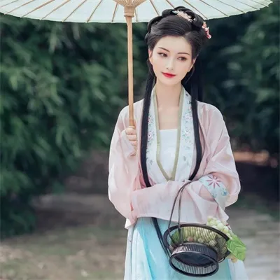 古风高清女生头像图片第1张