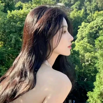 超有气质的美女头像图片第1张