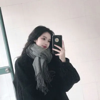 丧系女生头像图片高清第1张