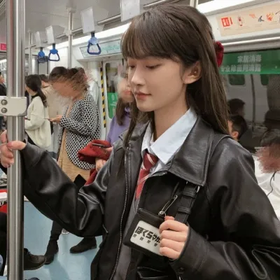 伤心的女生头像图片第1张