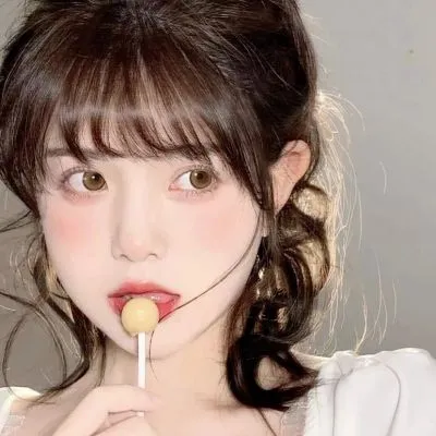 唯美迷人的女生头像图片第1张