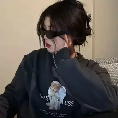 优雅美女头像超清第1张