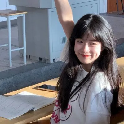 唯美灵气女生头像图片第1张