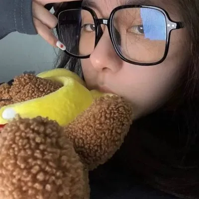 个性双马尾女生头像高清第1张