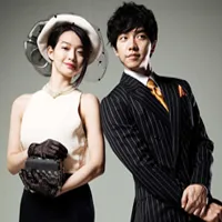 好看的穿情侣装的情侣头像第1张