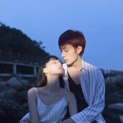 唯美成熟又很好看的一组浪漫情头第1张