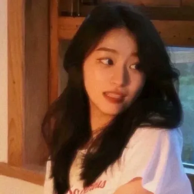 最新版超级好看的不明显的情侣头像第1张