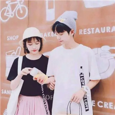 浪漫情侣头像一男一女甜蜜真人第1张