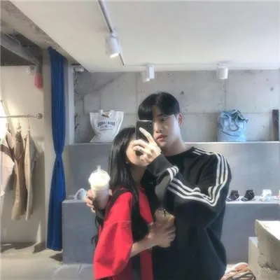 拼命去珍惜的最酷情侣头像一左一右第1张