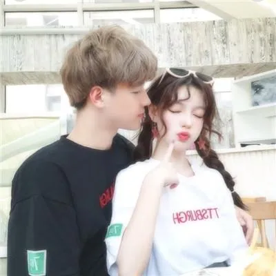 小清新情侣头像一男一女2021最新版真人第1张