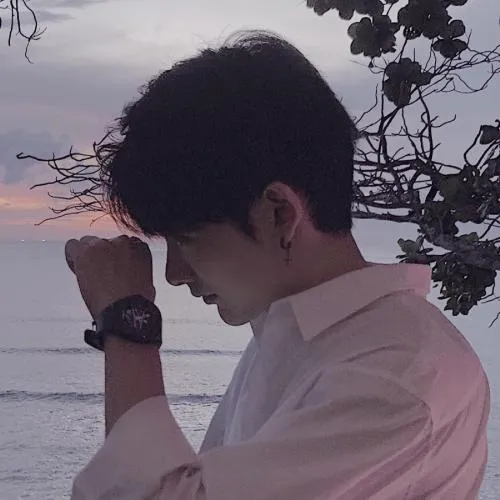 真人情侣头像一人一半帅气漂亮第1张