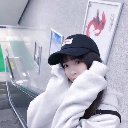 清新唯美的ins情侣头像一男一女2021最新版第1张