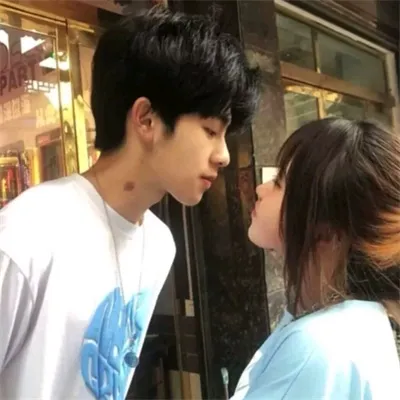 高清唯美可爱情头图片第1张