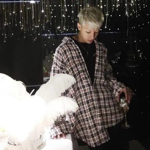 高清真人情侣头像图片第1张