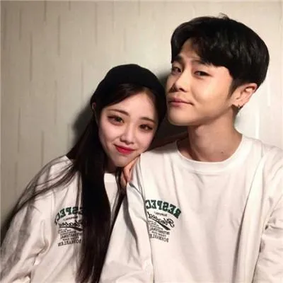 非常好看的情侣头像图片第1张