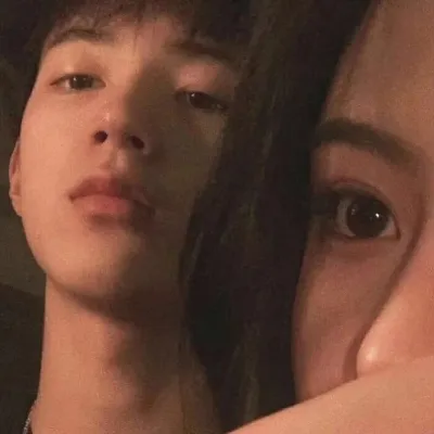 高清好看的双人情侣头像第1张