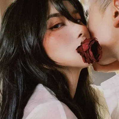 高清情侣头像超刺激的真人超欲图片第1张