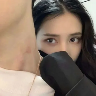 酷酷的让人看到后很害羞的情头第1张