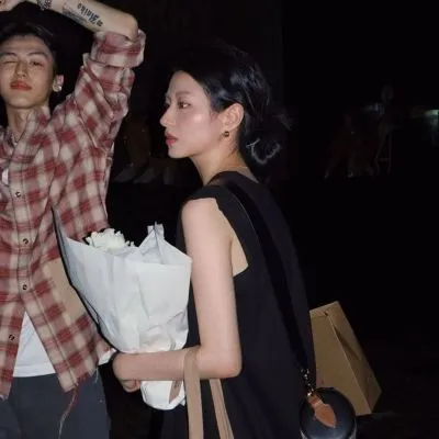 双向奔赴的令人羡慕的爱情头像第1张