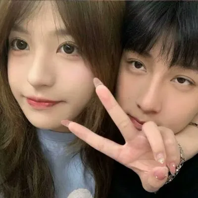 单身狗都很羡慕的情侣头像幸福真人第1张