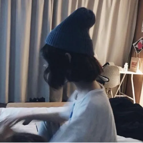 单人情侣头像真人一左一右第1张