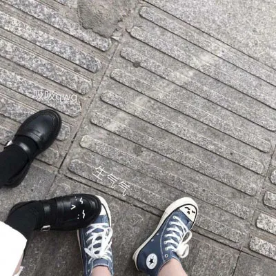 福感爆棚的情侣头像高清第1张