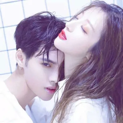 2022最近抖音很火的情侣图第1张