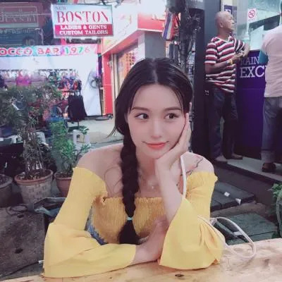 2022浪漫情侣头像一对二张第1张