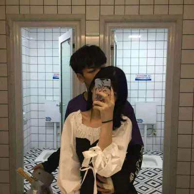 情侣头像一男一女唯美浪漫恩爱第1张