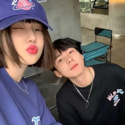 温馨甜蜜双人情头一人一张第1张