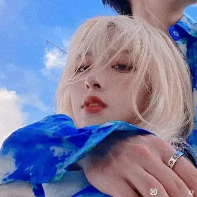 最新污污的情侣头像图片第1张