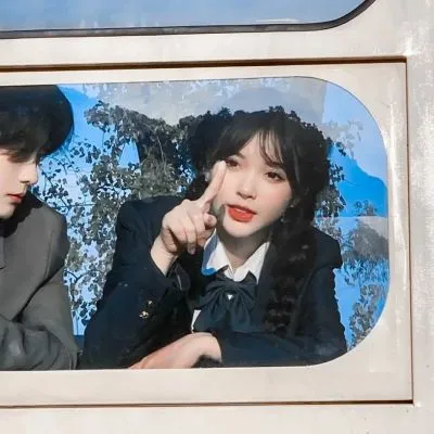 2022真人甜蜜情侣头像图片第1张