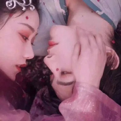 特别污的情侣专属头像第1张