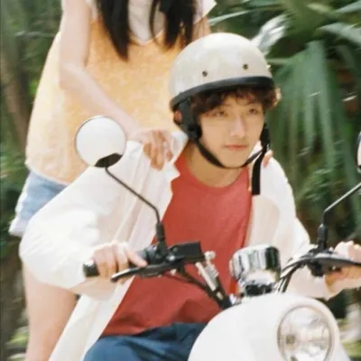 一男一女高清大图情侣头像第1张