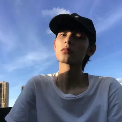 眉清目秀的小哥哥帅气头像2021第1张