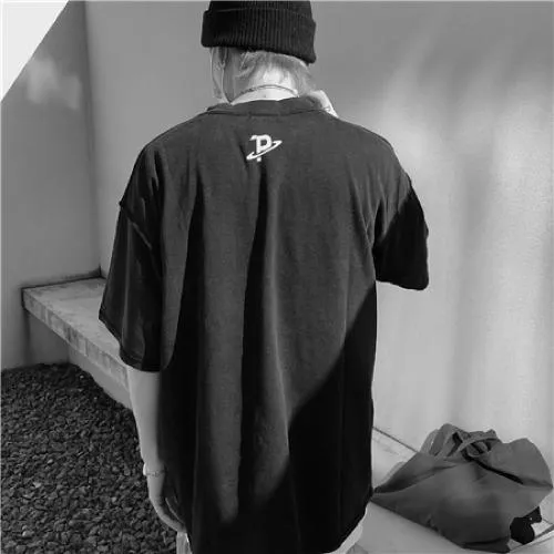 男孩子头像白与黑酷帅真人第1张