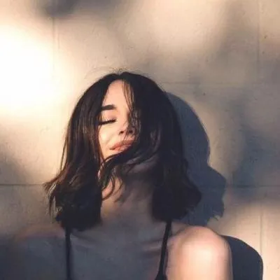 好看ins风比较有仙气的欧美女生头像2021最新第1张