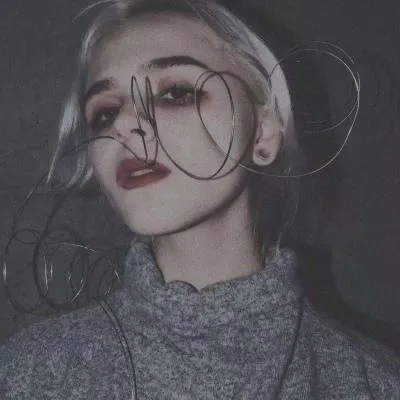 2021好看优质抖音最火欧美女生头像大全第1张