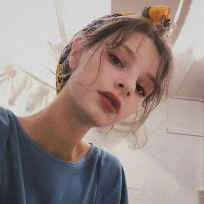 2021欧美女生头像气质美女第1张