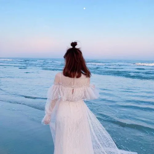 清晰唯美两姐妹微信头像图片第1张